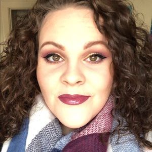 Meet your Posher, Lindsey